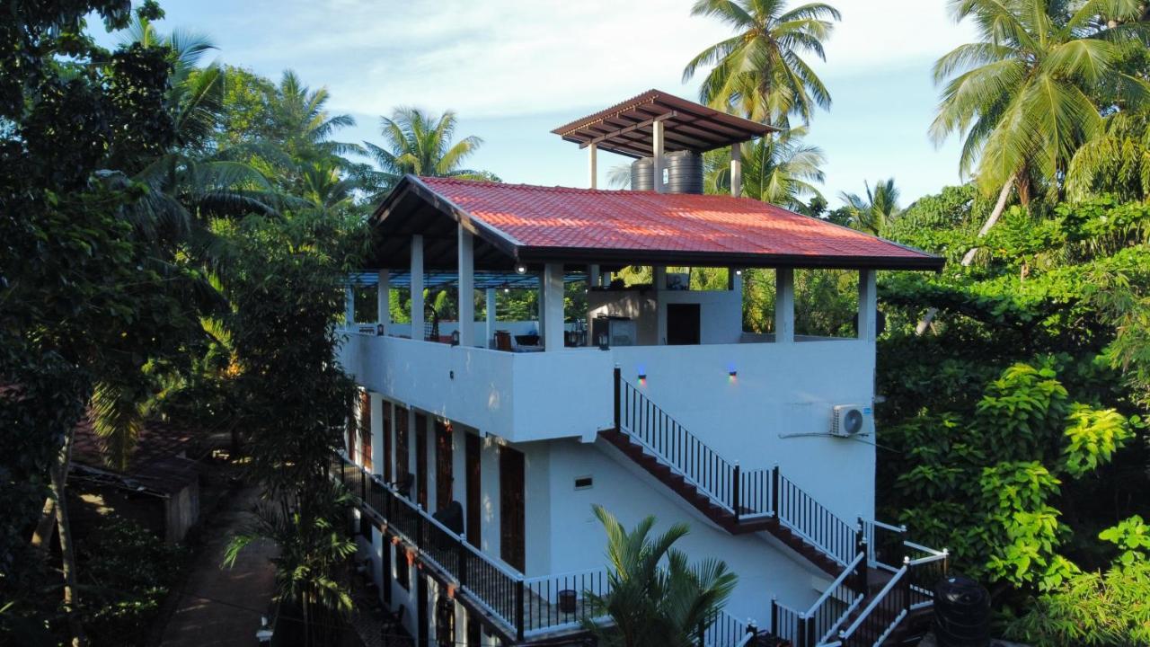 Rainbow Guest House هيكادوفا المظهر الخارجي الصورة