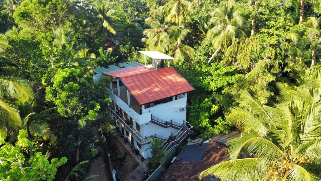 Rainbow Guest House هيكادوفا المظهر الخارجي الصورة