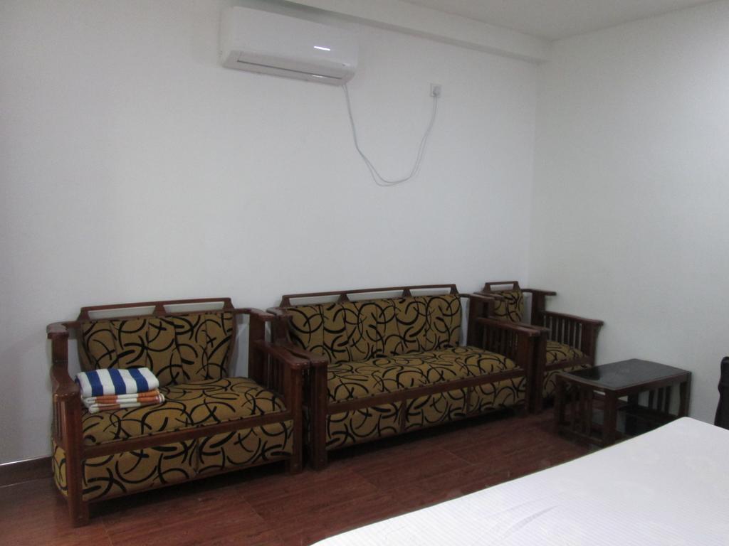 Rainbow Guest House هيكادوفا المظهر الخارجي الصورة