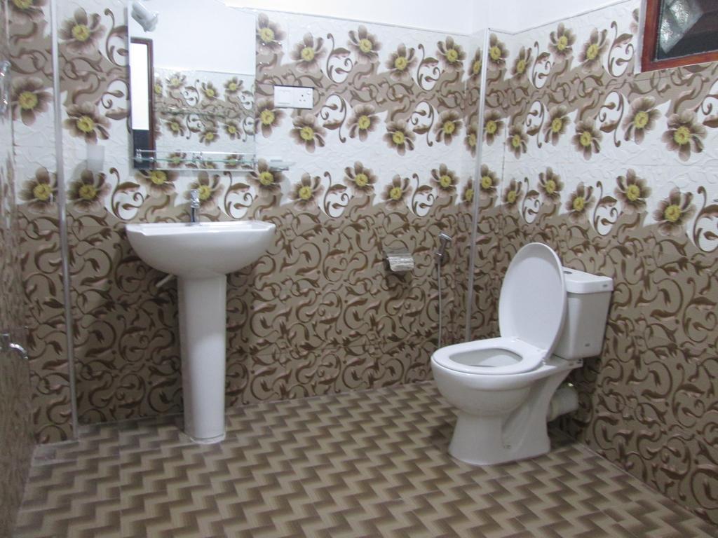 Rainbow Guest House هيكادوفا المظهر الخارجي الصورة