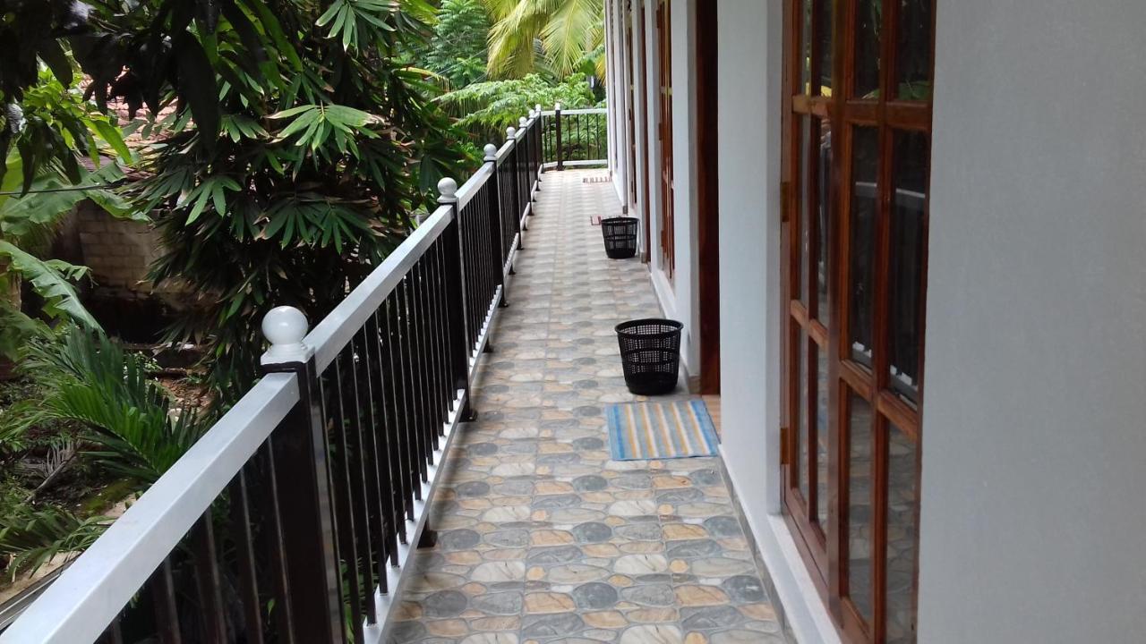 Rainbow Guest House هيكادوفا المظهر الخارجي الصورة