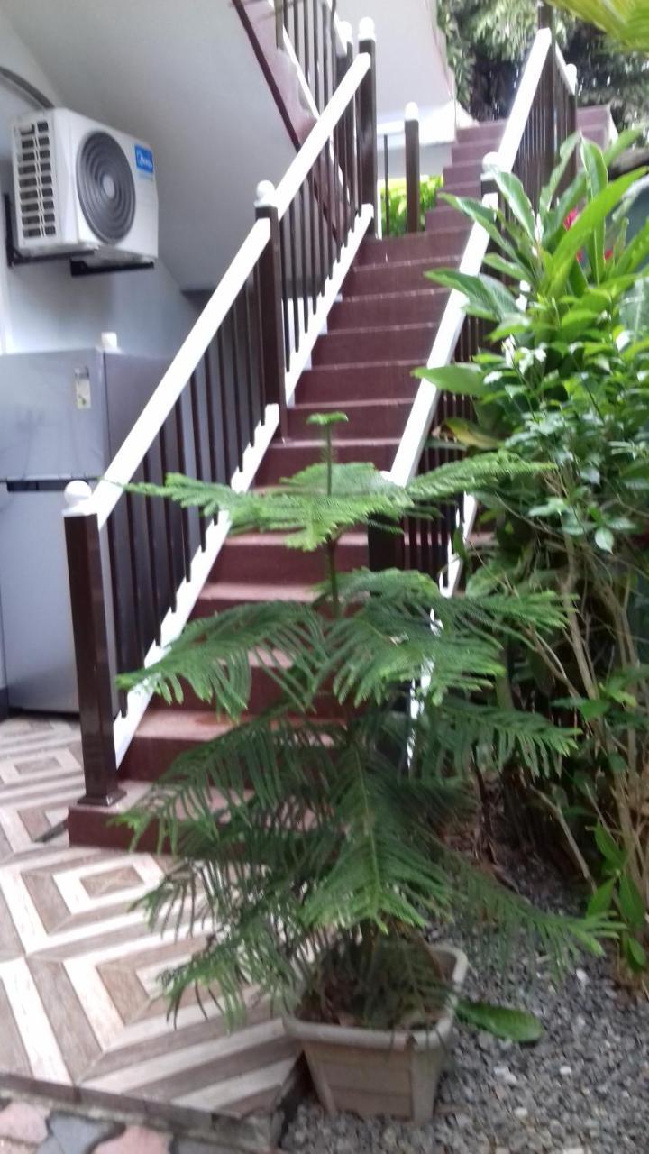 Rainbow Guest House هيكادوفا المظهر الخارجي الصورة