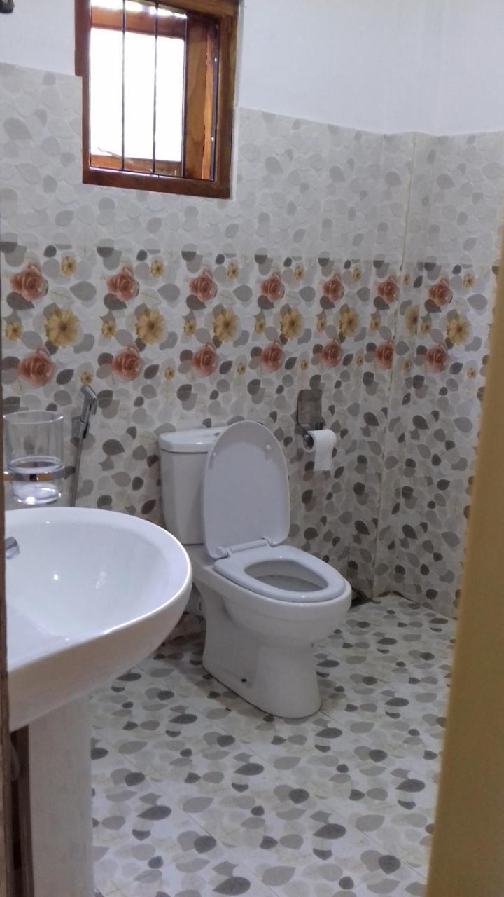 Rainbow Guest House هيكادوفا المظهر الخارجي الصورة
