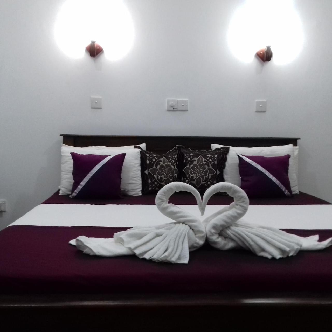 Rainbow Guest House هيكادوفا المظهر الخارجي الصورة