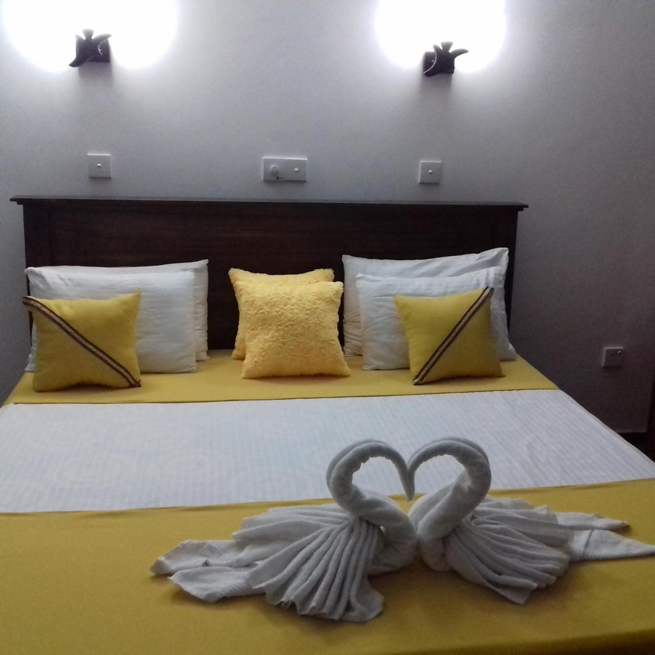 Rainbow Guest House هيكادوفا المظهر الخارجي الصورة