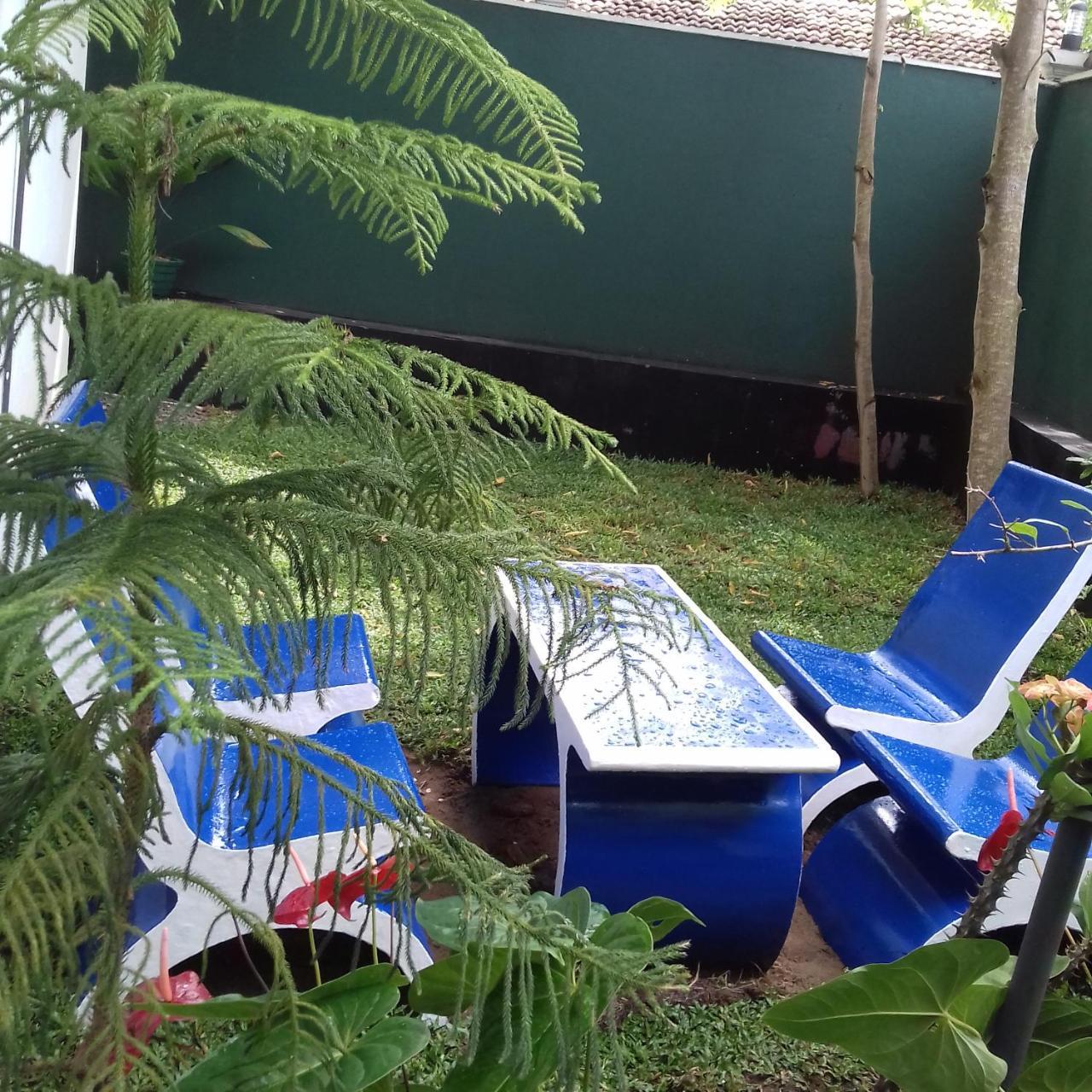 Rainbow Guest House هيكادوفا المظهر الخارجي الصورة