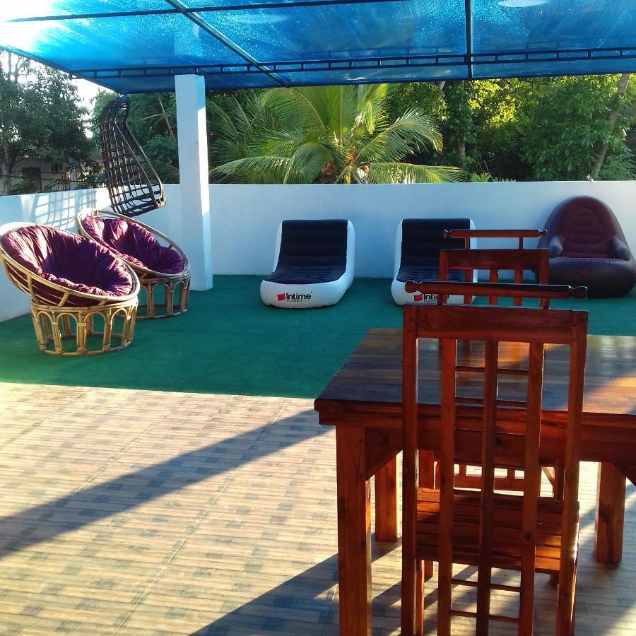 Rainbow Guest House هيكادوفا المظهر الخارجي الصورة