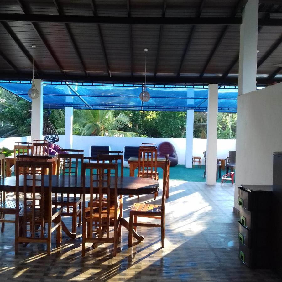 Rainbow Guest House هيكادوفا المظهر الخارجي الصورة